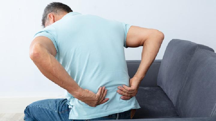 下背部痛有哪些症状？