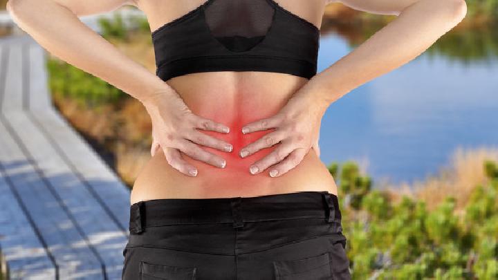 下背部痛是由什么原因引起的？