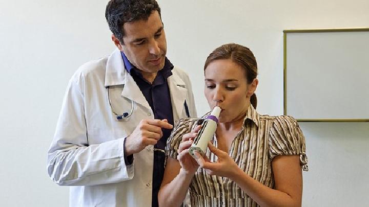 副溶血性弧菌食物中毒容易与哪些疾病混淆？