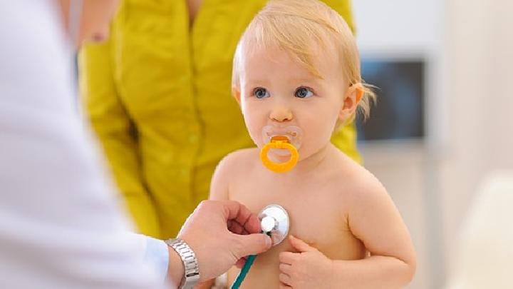 婴儿湿疹三症状须知预防婴儿湿疹在饮食上应留意4点