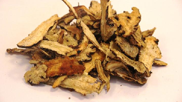 炒菜时该如何选择合适的食用油 科学选择食用油关注这3点