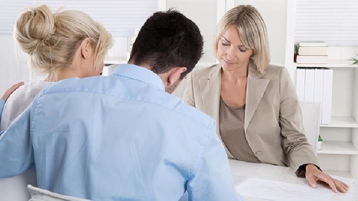 高度房室传导阻滞容易与哪些疾病混淆？