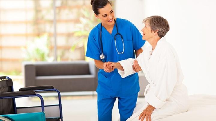 继发性帕金森综合征的发病与哪些因素相关