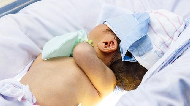 新生儿脐炎需得小心护理？宝宝脐炎需得小心护理
