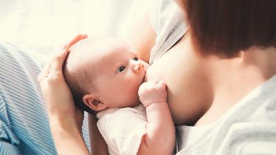 新生儿期应注意防止哪些意外？宝宝期应注意防止哪些意外