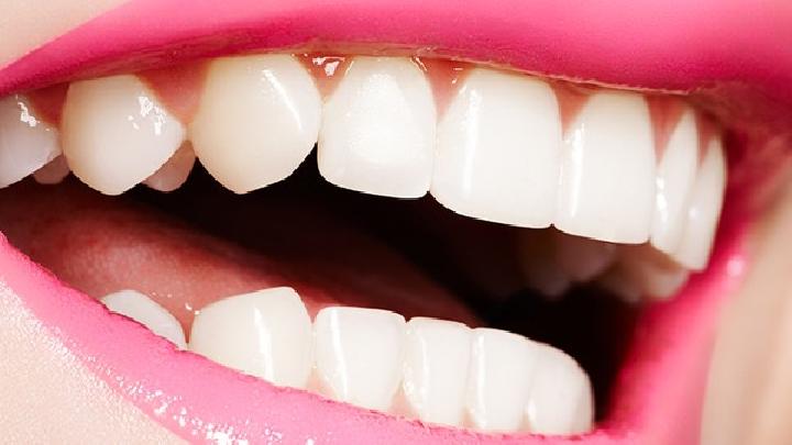 牙齿美白妙招暗藏凶险牙齿让皮肤变白的妙招