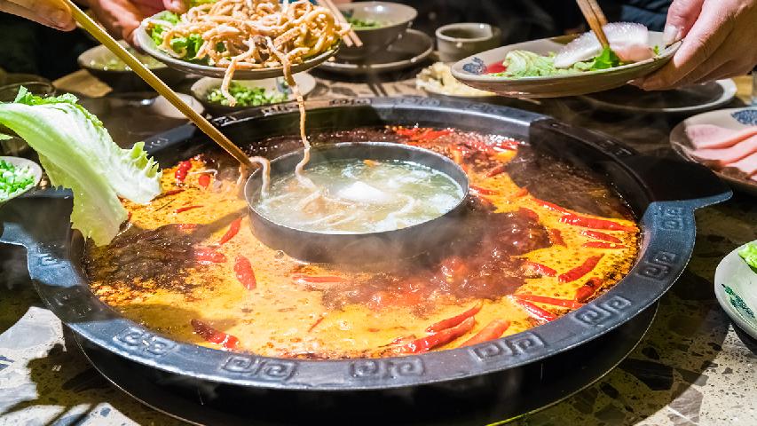 节日期间应该如何健康吃火锅 吃火锅时需要注意这四点