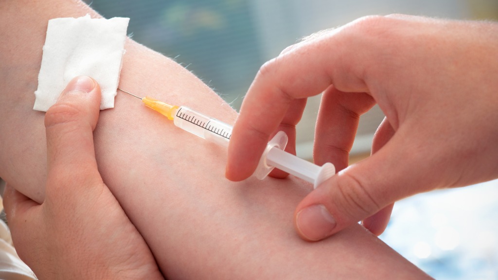FDA限制强生新冠疫苗的使用 杨森疫苗的不良反应事件影响有多大