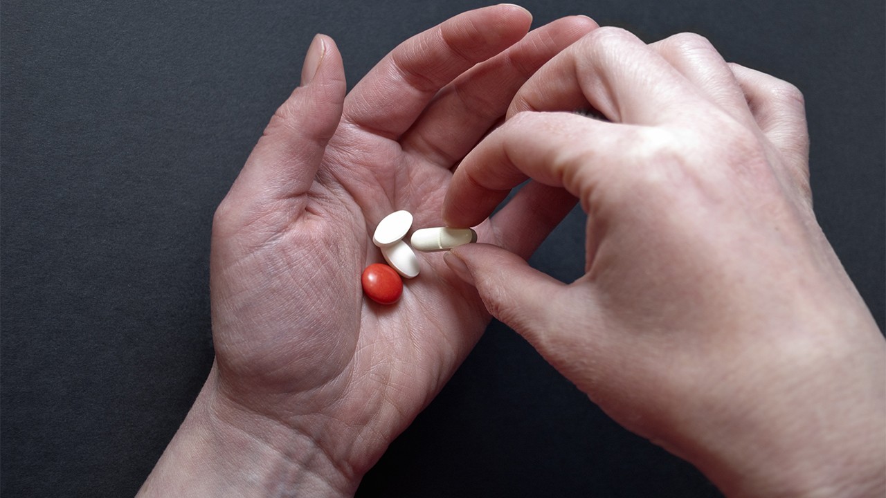 珍珠灵芝片能用于胃溃疡的治疗吗？
