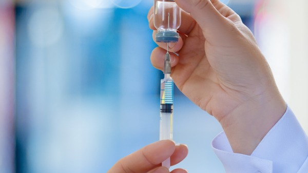 hpv疫苗可以和新冠疫苗一起打吗?接种新冠疫苗需要注意什么