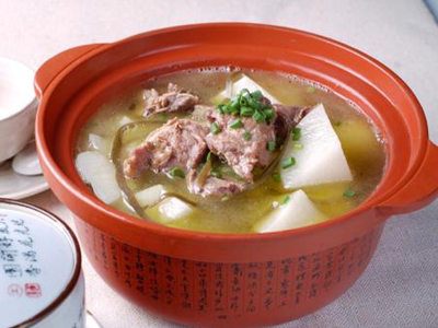 3,多吃小鱼与海藻食物:把吻仔鱼,金钩虾,条仔鱼,小鱼干,或鱼罐头中的
