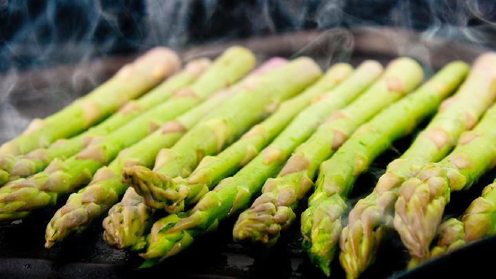 男人吃什么食物可以补肾？补肾这些坚果是佳品