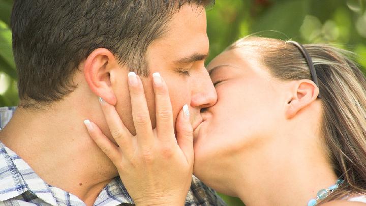 女性性冷淡夫妻生活不和谐不要慌？教你几招帮你摆脱性生活不和谐