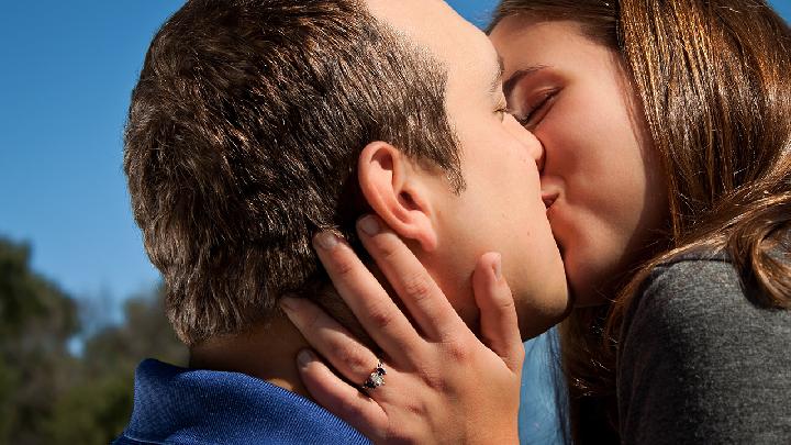 99%男人都会犯的性爱误区？哪些方法可以让夫妻生活更加和谐