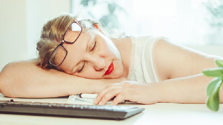 女性失眠的三大原因警惕这六方面的危害