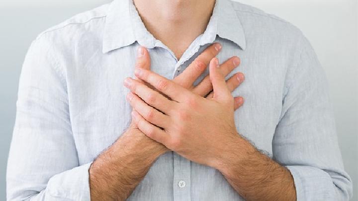 气胸有什么症状表现？气胸的治疗方法有哪些？