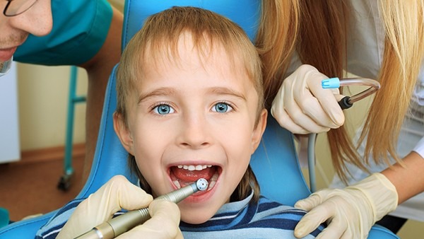 部分地区免费做窝沟封闭 保护牙齿从孩子抓起