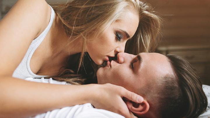 最激情澎湃的性爱方式是什么？男性持久性爱的技巧是什么