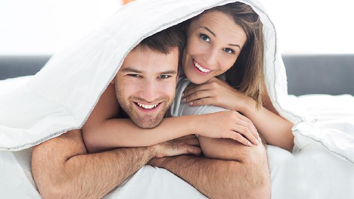 如何让男人感受到高潮？性爱时怎样发挥内衣的魔力