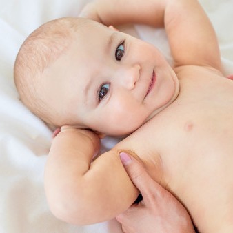 宝宝头皮湿疹，你的护理方式正确吗？