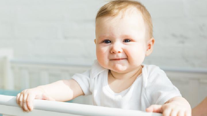 婴儿过敏的症状表现是什么？婴儿过敏图片