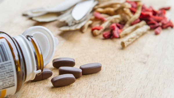 干吞药片危害大吗 教你正确的服药方法