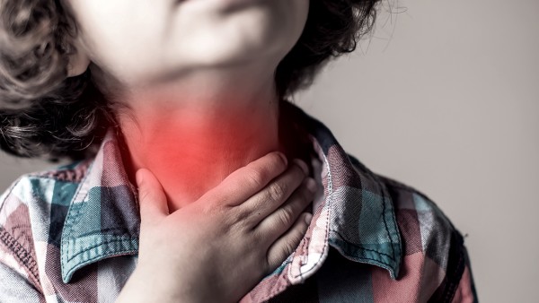 新冠咳嗽能吃止咳片吗 出现咳嗽是不是就感染新冠肺炎？