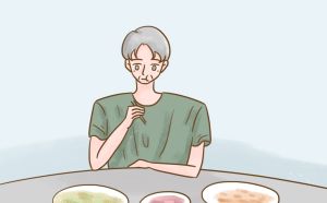 預(yù)防老人中風(fēng)癡呆吃什么好，聽(tīng)聽(tīng)專家的建議