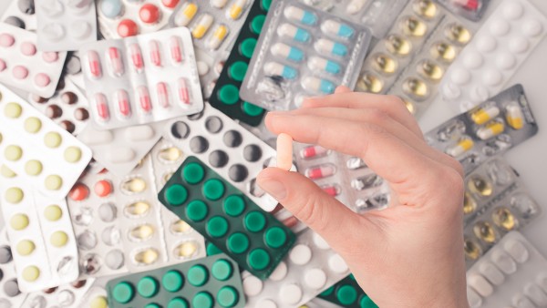 欧意阿司匹林肠溶片可以治疗新冠肺炎吗 新冠家庭常备药品清单是什么？