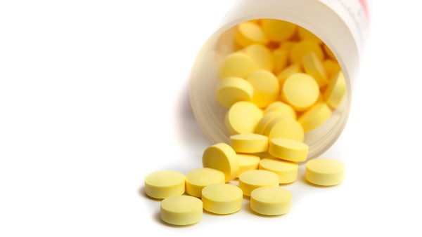 小儿氨酚黄那敏片与布洛芬可以一起吃吗 小儿氨酚黄那敏片和布洛芬可以在一起服用吗