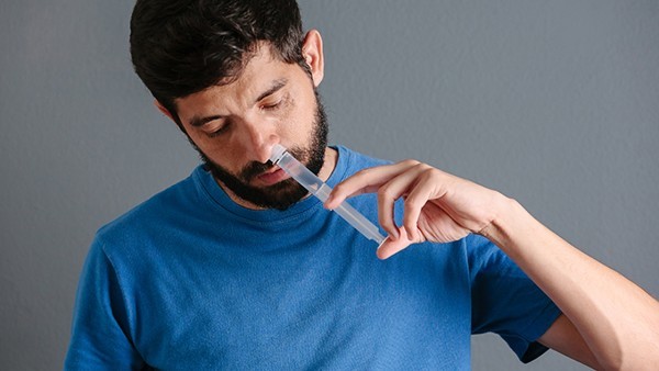 使用鼻炎康片的剂量是多少呢  鼻康片成人吃多少