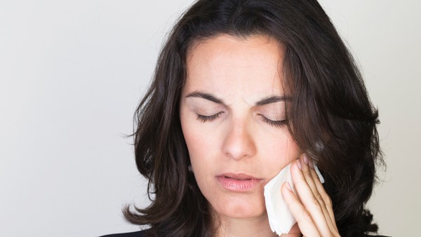 牙疼吃去痛片多久能止痛呢 去痛片效果好吗