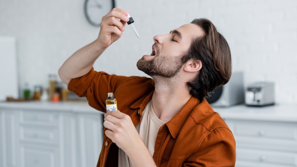 舒咽清喷雾剂的适应症是什么 舒咽清喷雾剂的功效有哪些