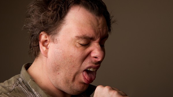 盐酸纳洛酮舌下片会出现呕吐症状吗 盐酸纳洛酮舌下片有副作用吗