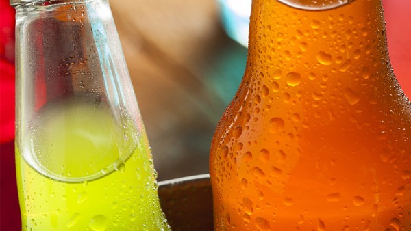 无糖饮料真的健康吗？为何无糖饮料比有糖的饮料伤害性更大？