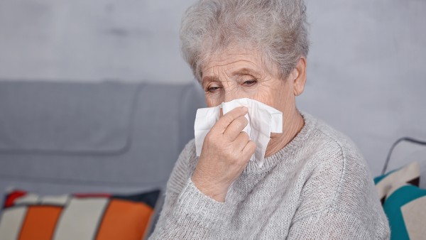 流感低烧不退怎么办 流感低烧需要吃退烧药吗