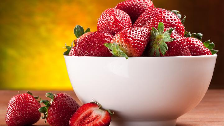 减肥吃什么水果好？适合减肥吃的水果推荐