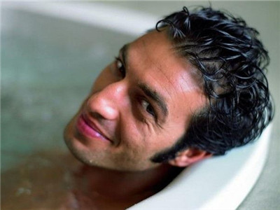 冬季养生男人泡温泉应该遵循什么步骤