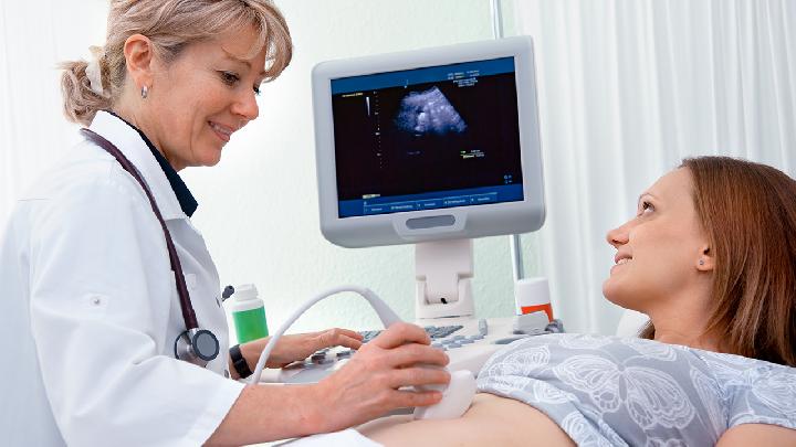 孕妇什么时间做四维彩超好 检查时没有看到宝宝耳朵怎么回事