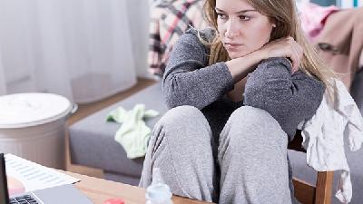 特别关注：女性绝经前有什么症状？当身体发出6种信号提示别视而不见