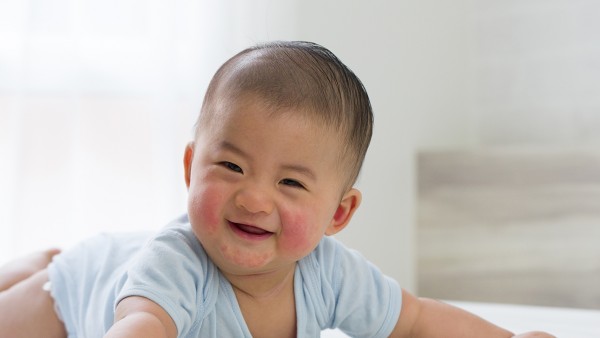 2个月宝宝吸入少量杀虫剂有什么危害