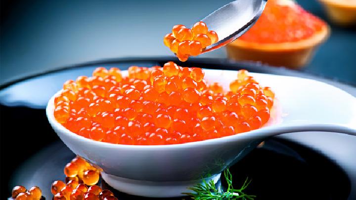 女人養(yǎng)生應(yīng)多吃魚 老中醫(yī)推薦你3款養(yǎng)生好食物！