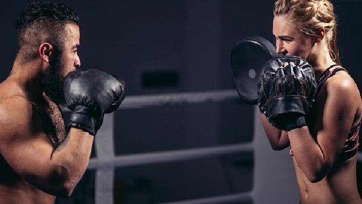 怎么进行运动减肥最有效 卷腹运动或许是不错的选择