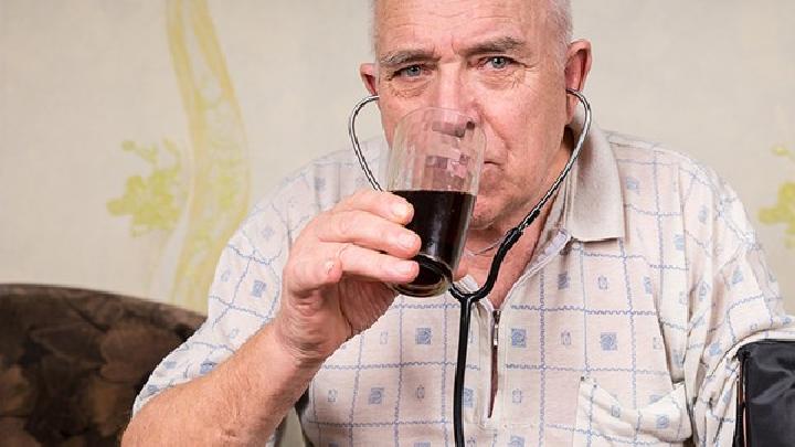 減肥瘦身的魅力有多大？這位40歲的肥大叔健身一年就像換了個人