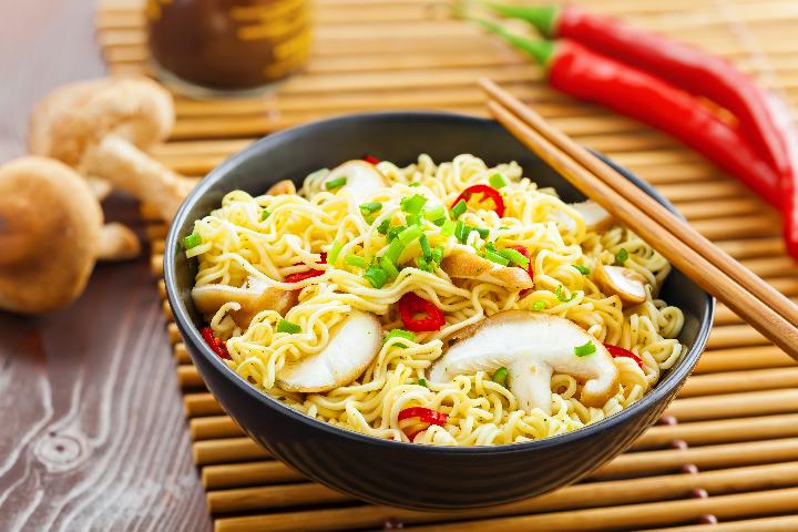 養(yǎng)生指南:睡覺前最好不要吃六種食物