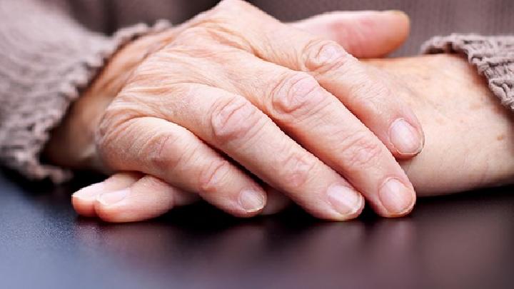 影响青少年假性近视的因素