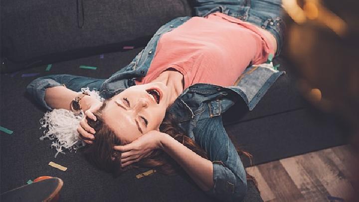 女孩儿猝死 网购减肥药是元凶