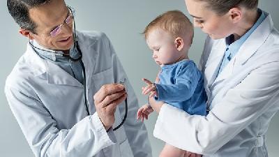 婴儿湿疹反反复复不好怎么办？婴儿湿疹是什么原因导致的？