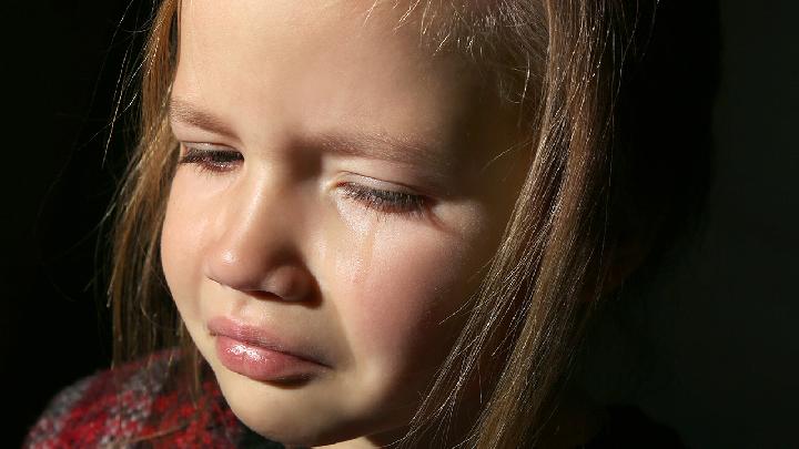 5歲小孩有3根白頭發(fā)怎么回事