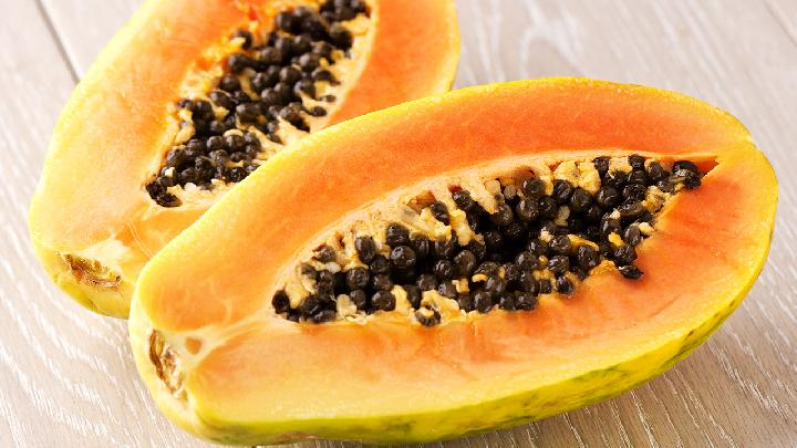 夏天吃什么容易變黑？夏季美白的食物有哪些？